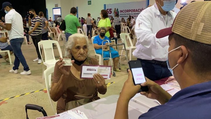 Llamado urgente a canje de tarjetas vencidas del Programa Pensión para Adultos Mayores en Tamaulipas