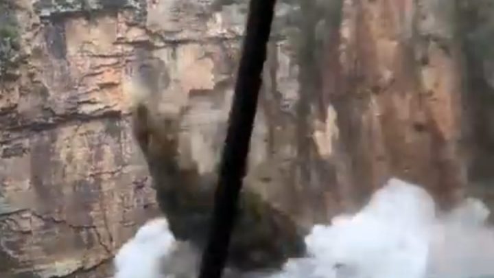 Se desploma pared de rocas sobre lanchas turísticas en Brasil; 6 muertos [Video]