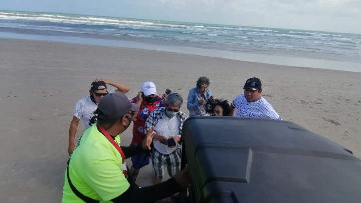 SALVAGUARDAS RETIRAN PASEANTES DE PLAYA MIRAMAR