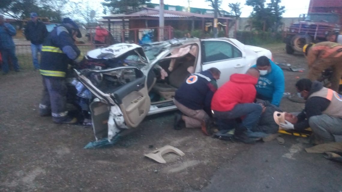 POLICÍA CHOCA POR ALCANCE CONTRA TRÁILER