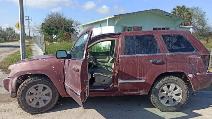 ASEGURAN CAMIONETA CON BLINDAJE Y PONCHALLANTAS