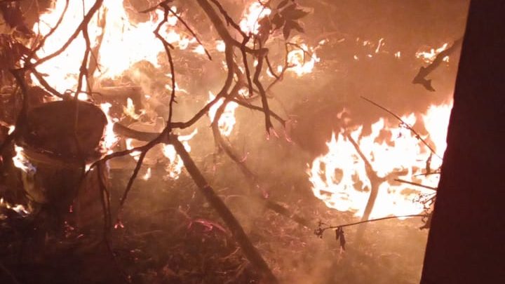 INDIGENTES PROVOCAN INCENDIO DE CASA