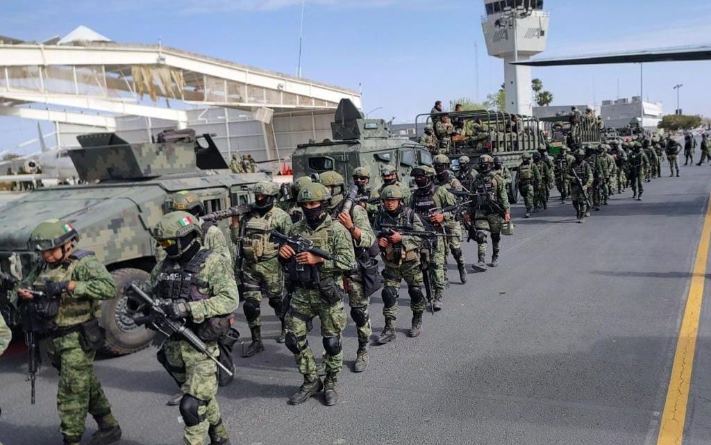 LLEGAN FUERZAS ARMADAS A NUEVO LAREDO