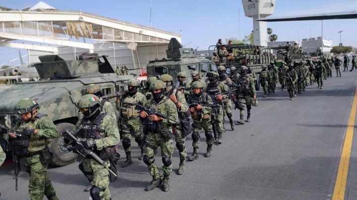 LLEGAN FUERZAS ARMADAS A NUEVO LAREDO