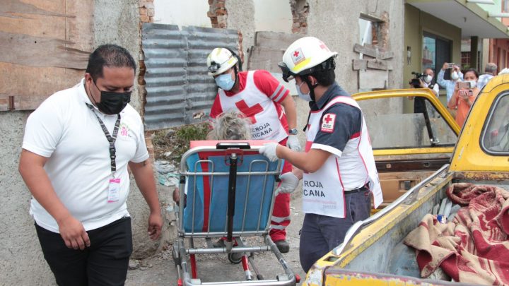 Rescata DIF Tampico a Abuelito que Vivía en Situación de Abandono