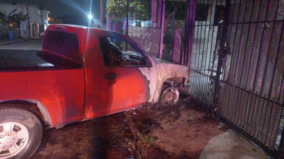 CAMIONETA CHOCA Y SE INCENDIA