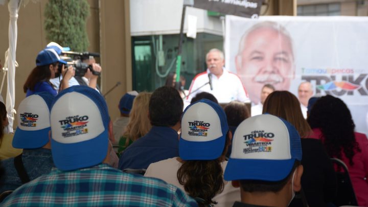 Sostiene Truko dialogo con jóvenes universitarios reynosenses