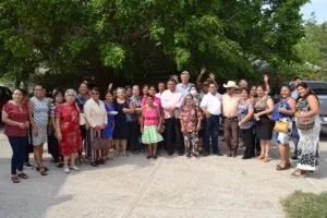 Festeja a las Madres en su Dia el Senador Faustino López Vargas en el Municipio de González