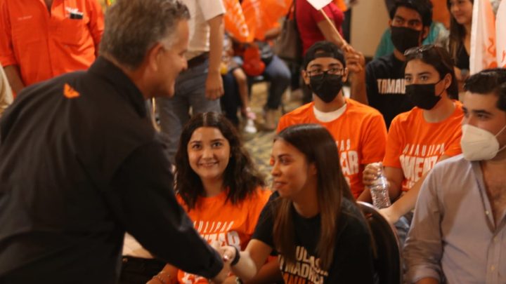 «Los jóvenes son el presente y futuro de Tamaulipas»: Arturo Díez Gutiérrez