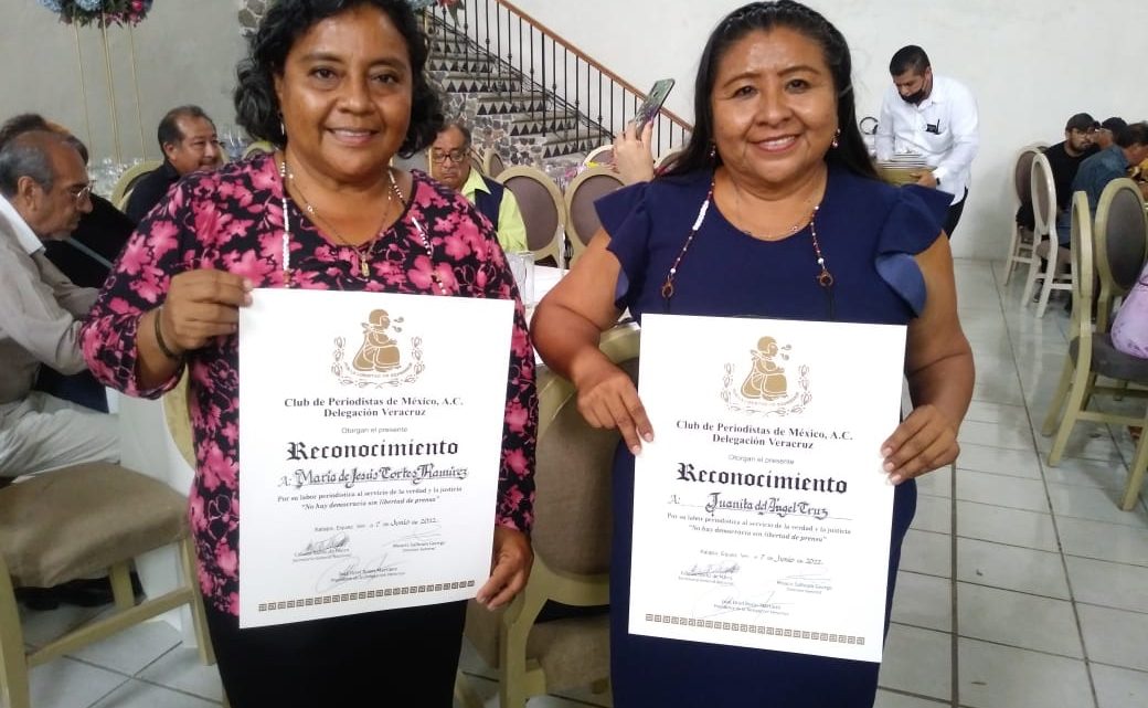 RECONOCEN A DOS MUJERES PERIODISTAS