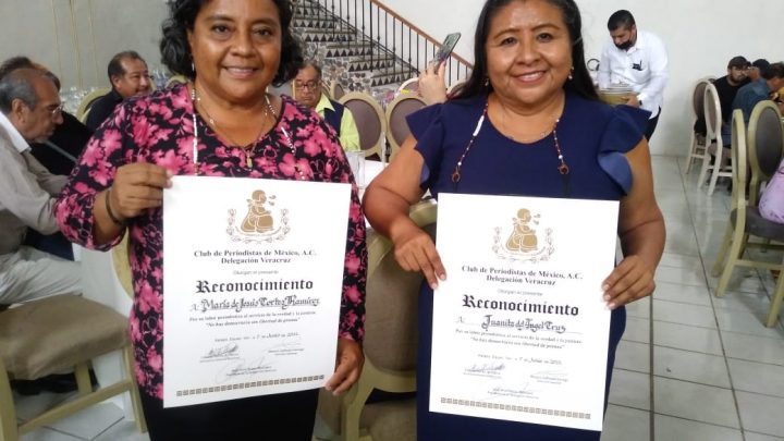 RECONOCEN A DOS MUJERES PERIODISTAS