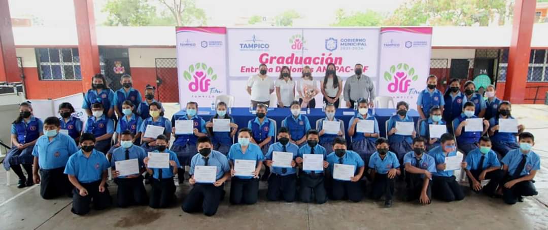 Preside Aída Féres de Nader Clausura del Programa Transformando Corazones