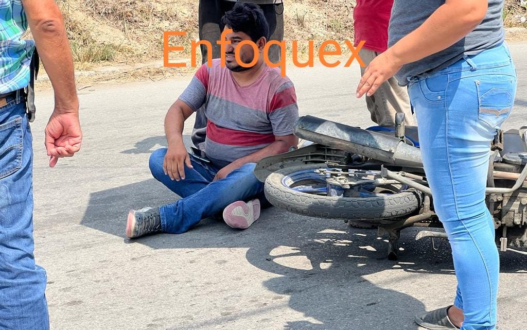 MOTOCICLISTA SE DESVANECE AL CONDUCIR