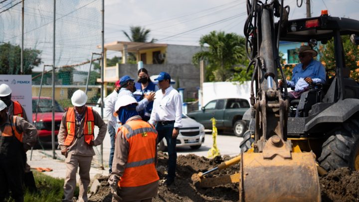 Soluciona Comapa problema en línea de drenaje sanitario en Ciudad Madero