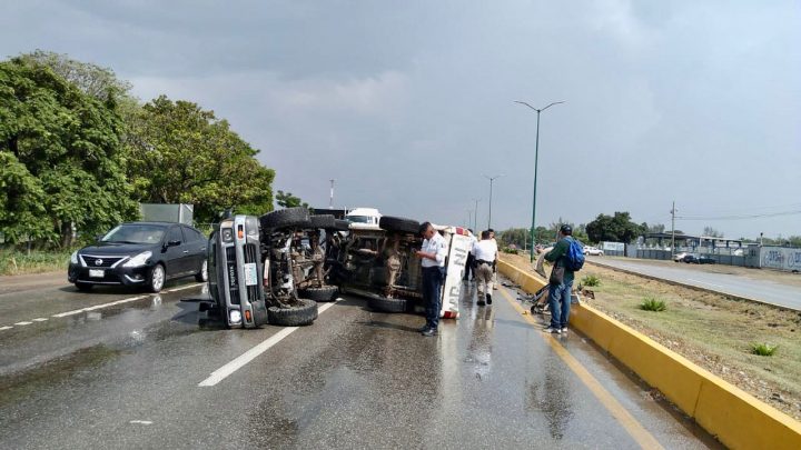 VOLCADURA  DE CARAVANA CENTROAMERICANA