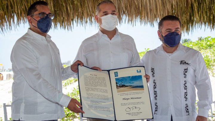 Gobierno Municipal mantiene distintivo internacional Blue Flag en Playa Miramar