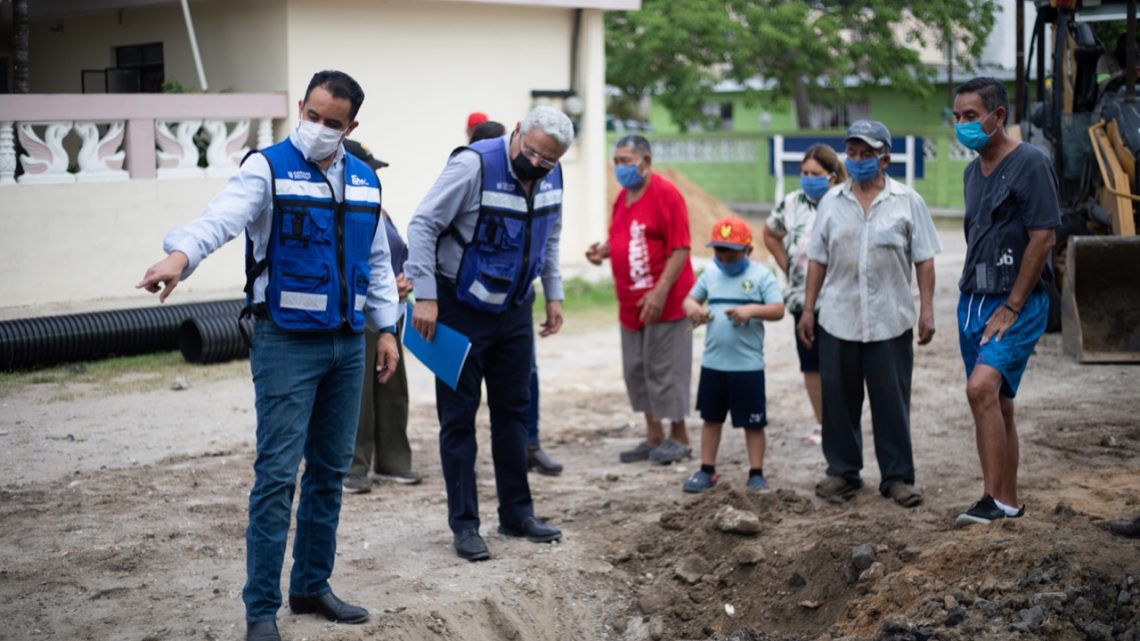 Sustituye Comapa más de 100 metros lineales de drenaje en la Niños Héroes