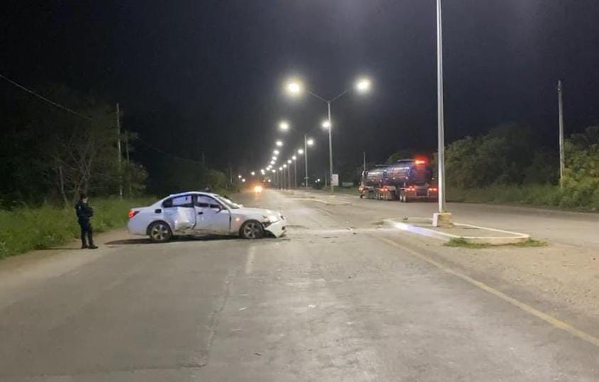 REPORTAN VOLCADURA EN EL CORREDOR URBANO