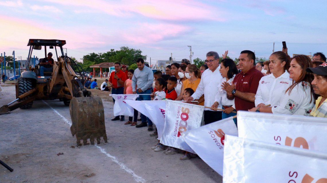 El alcalde inauguró una importante red de alumbrado público y dio inicio a trabajos de pavimentación