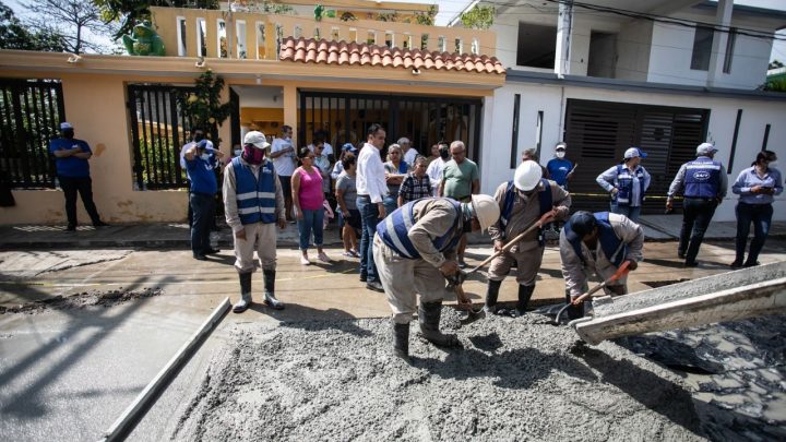 Continúa programa de pavimentación de la Comapa Zona Tam