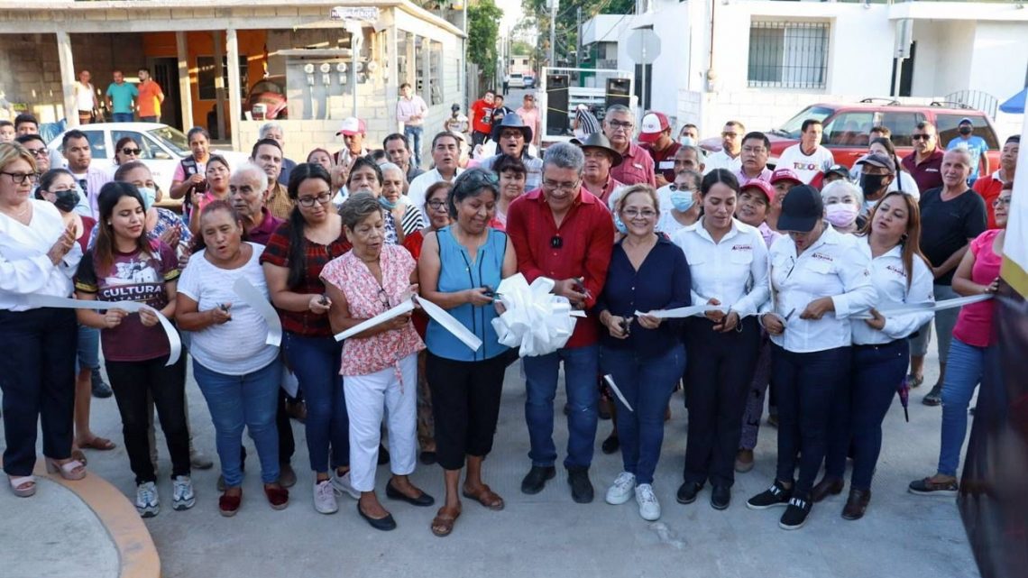 En un emotivo evento, el jefe de la comuna realizó el corte de listón de esta calle cuyo nombre homenajea a una líder social incansable del sector Tampico