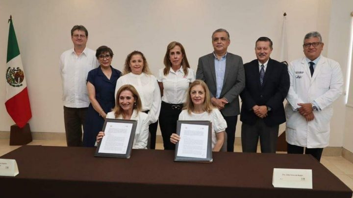 Firma Convenio de Colaboración DIF Tampico con IEST