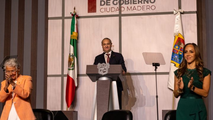 Con Hechos, Rinde Adrián Oseguera su 1er Informe de Gobierno