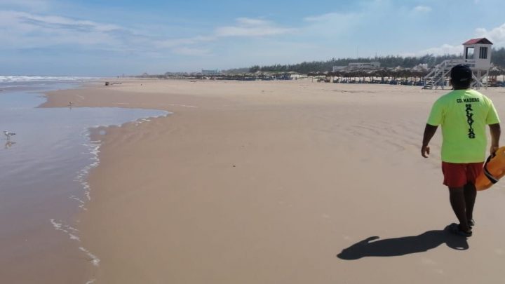 Se Mantiene Bandera Negra en Playa Miramar