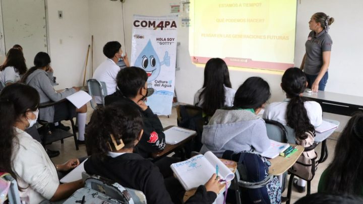 Reciben alumnos del Telebachillerato 010 plática sobre el cuidado del agua