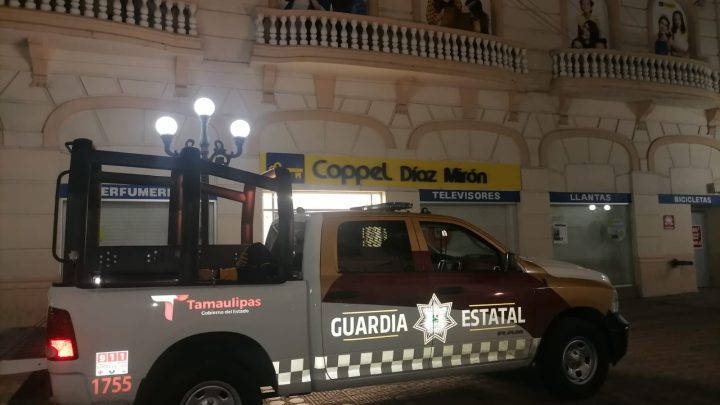 DETIENEN A «BOQUETERO» | Robo en la tienda Coppel