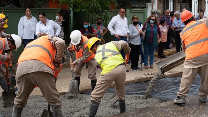 Repone pavimento Comapa tras rehabilitación de drenaje en la Monteverde