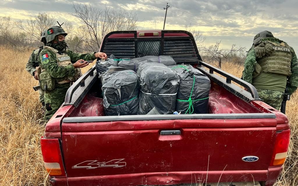 Realizan militares primer decomiso del año de marihuana y cocaína