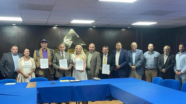 Firman convenio binacional de cooperación autoridades y Cámaras de Comercio de Tamaulipas y Texas