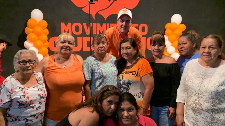 El movimiento de la alegría festeja a las madres neolaredenses