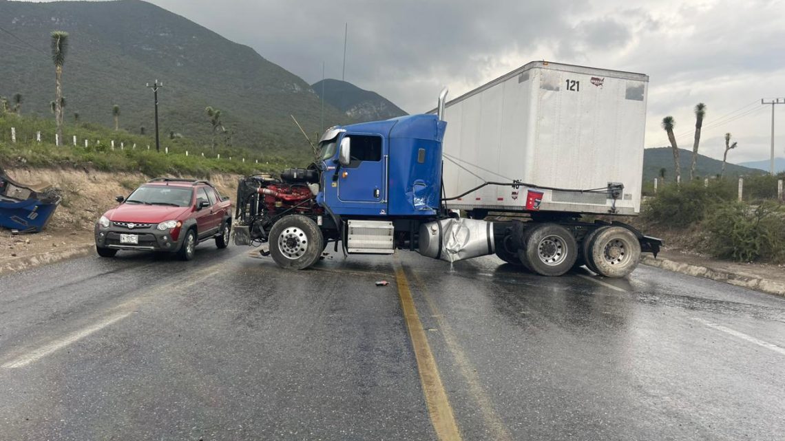 Circulación cerrada de sur a norte en Carretera Federal 101