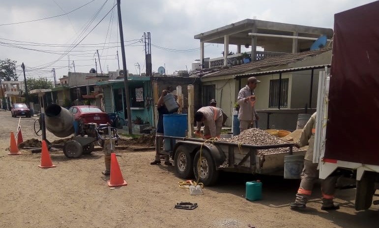 Arregla COMAPA Altamira fugas de agua en fraccionamientos Colinas de Altamira y La Florida