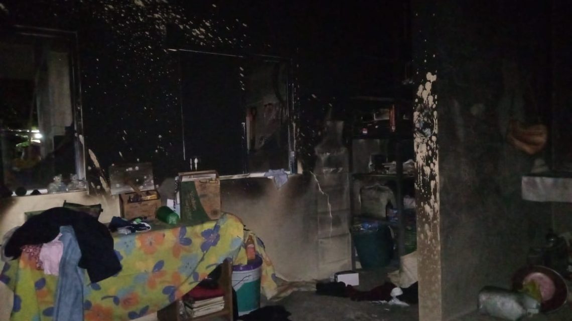 Pierde su casa en un incendio