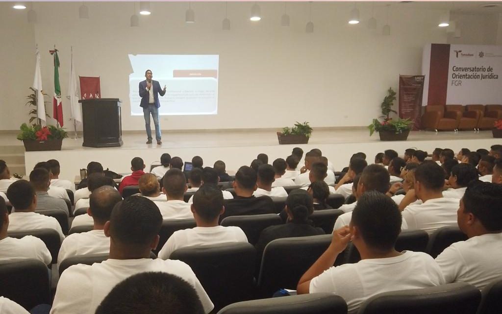 Imparten a cadetes de la Guardia Estatal conferencia sobre mediación