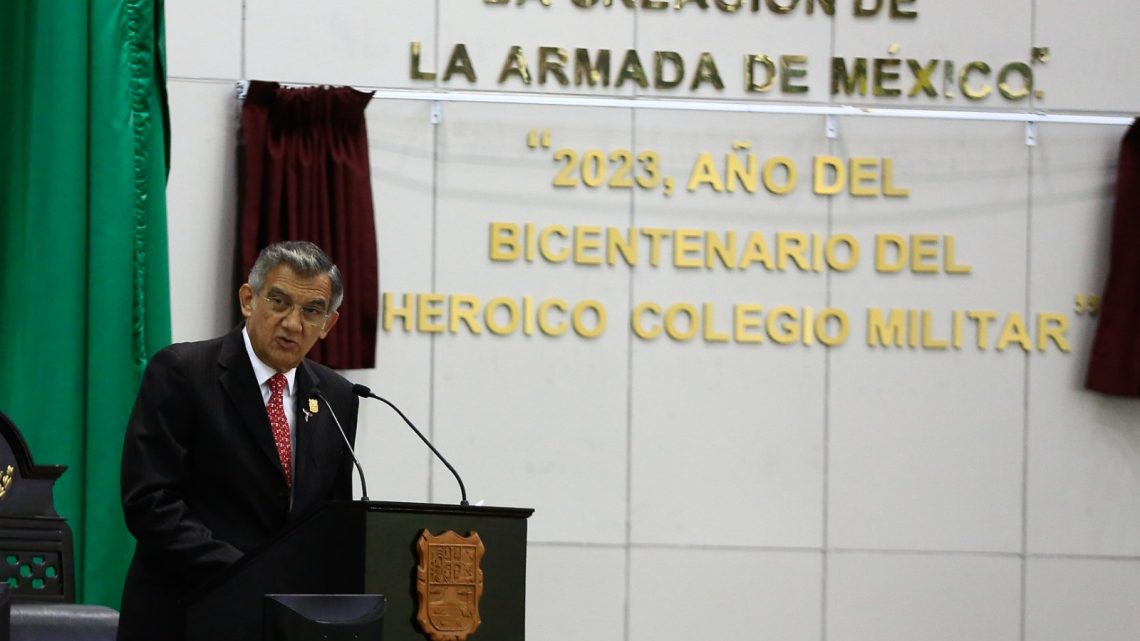 Devela gobernador letras de oro en el Congreso de Tamaulipas por el bicentenario del Colegio Militar