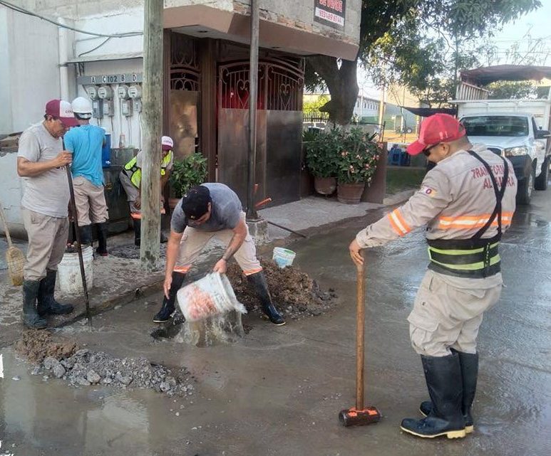 Atiende COMAPA Altamira reportes de fugas de agua