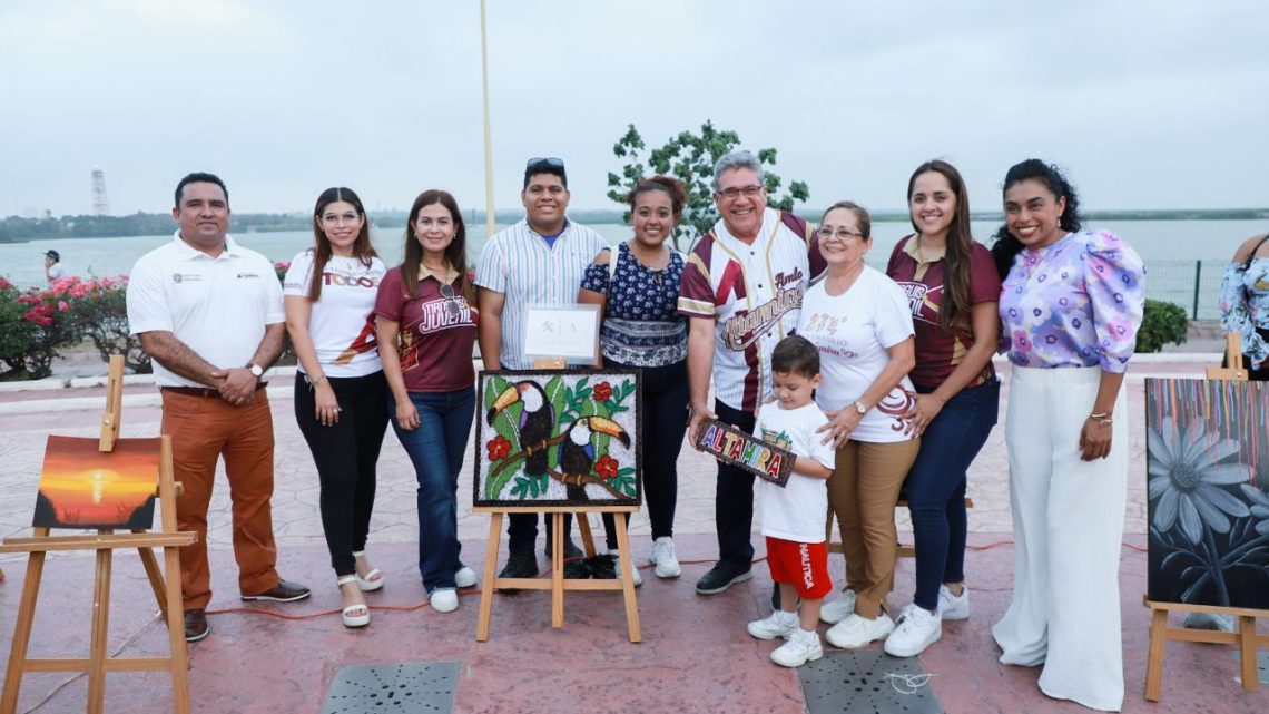 Impulsa alcalde el talento y empuje de los jóvenes durante evento de emprendimiento