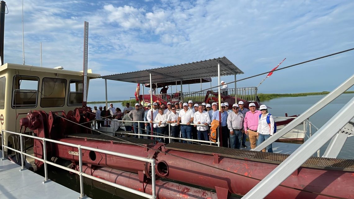 Trabajos de desazolve en laguna de Champayán garantizan suministro de agua