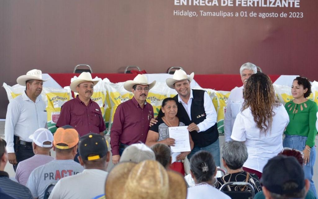 Apoyo de fertilizante continúa llegando a productores citrícolas