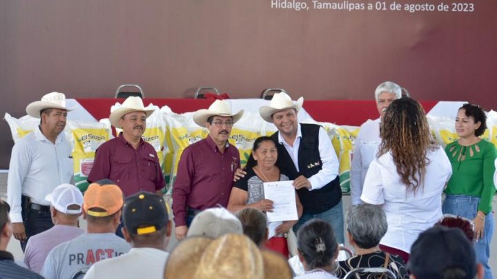 Apoyo de fertilizante continúa llegando a productores citrícolas