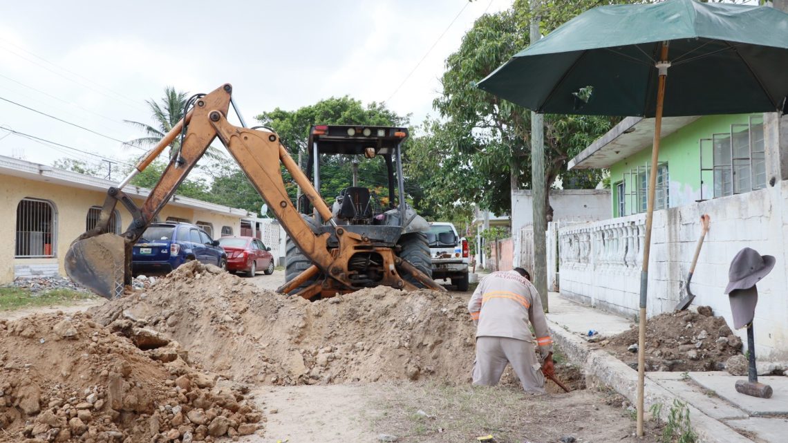 Atiende COMAPA Altamira reportes de fugas de agua en distintos sectores