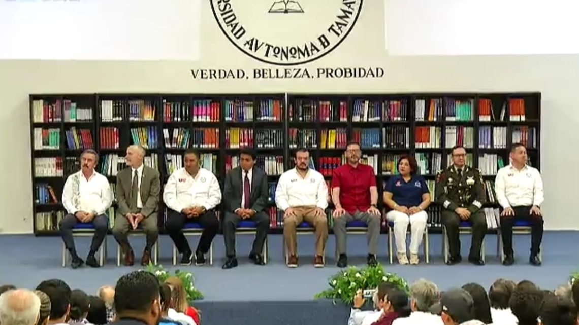 Rector de la UAT inaugura la Feria Universitaria del Libro en Nuevo Laredo