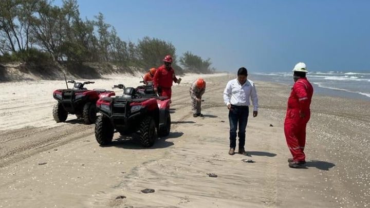 Inspeccionan SEDUMA y PEMEX presencia de hidrocarburo en playas de Tamaulipas