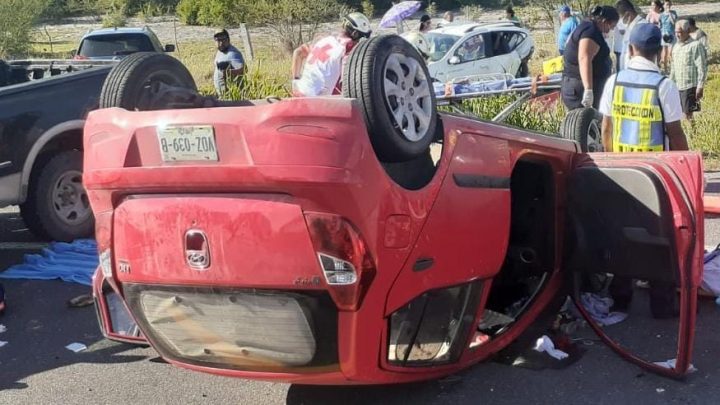 Diez lesionados tras accidente en Carretera Federal 70