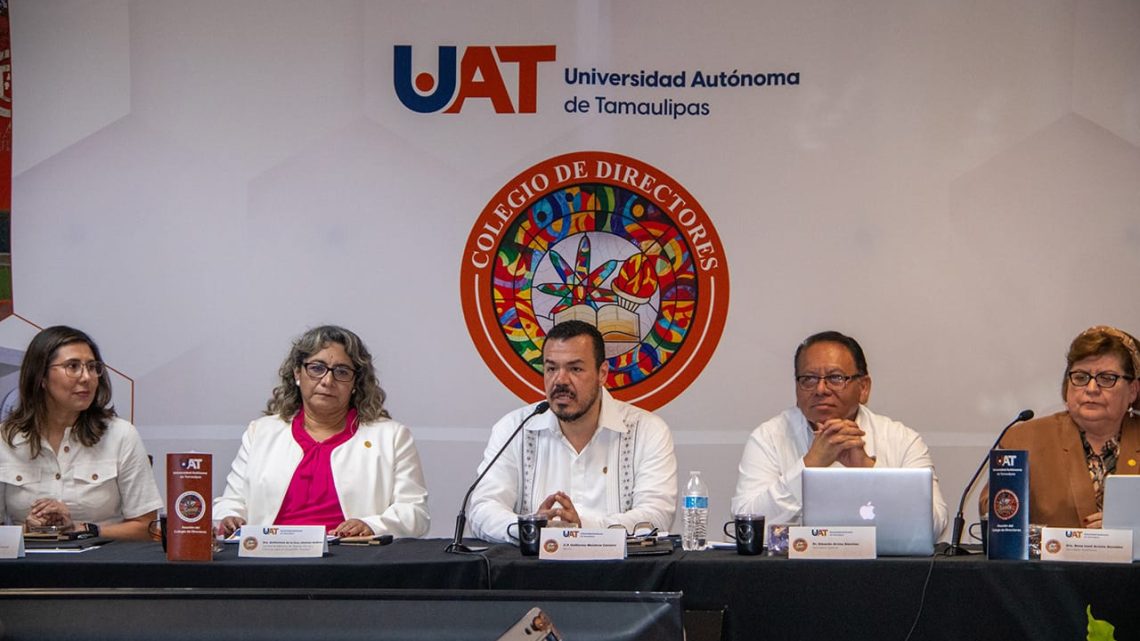 Rector y directores de la UAT evalúan programas institucionales