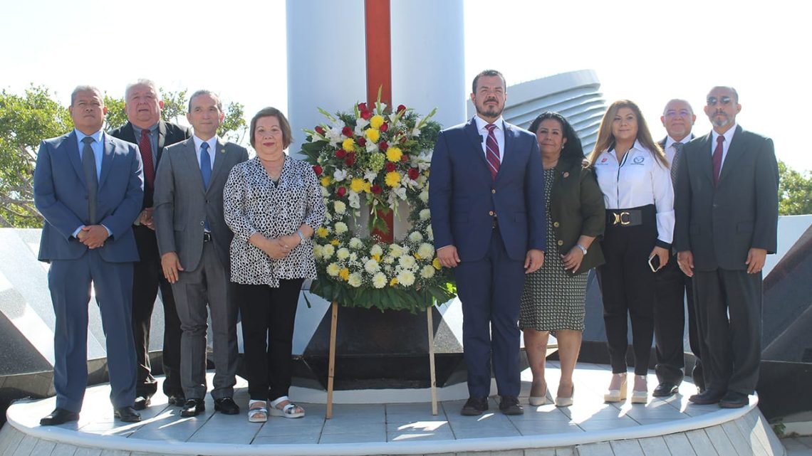 Celebra la UAT el 73 aniversario de su fundación